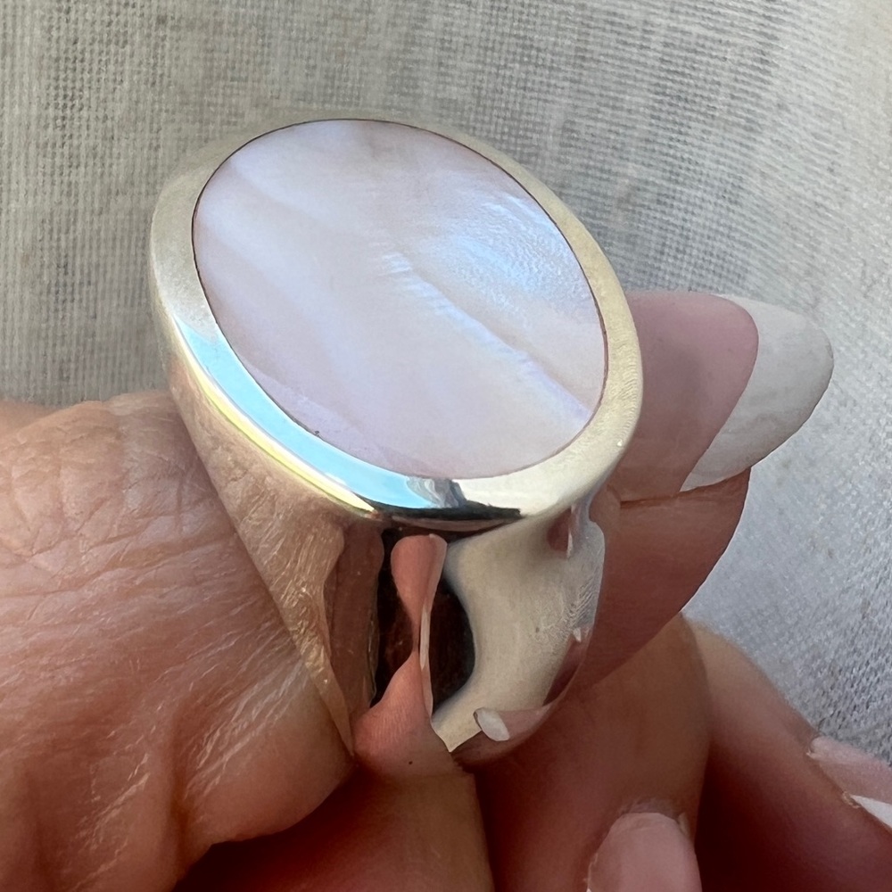 Pink Shell Sterling Silver Ring Size 7